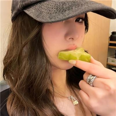 钱信伊:地下酒吧